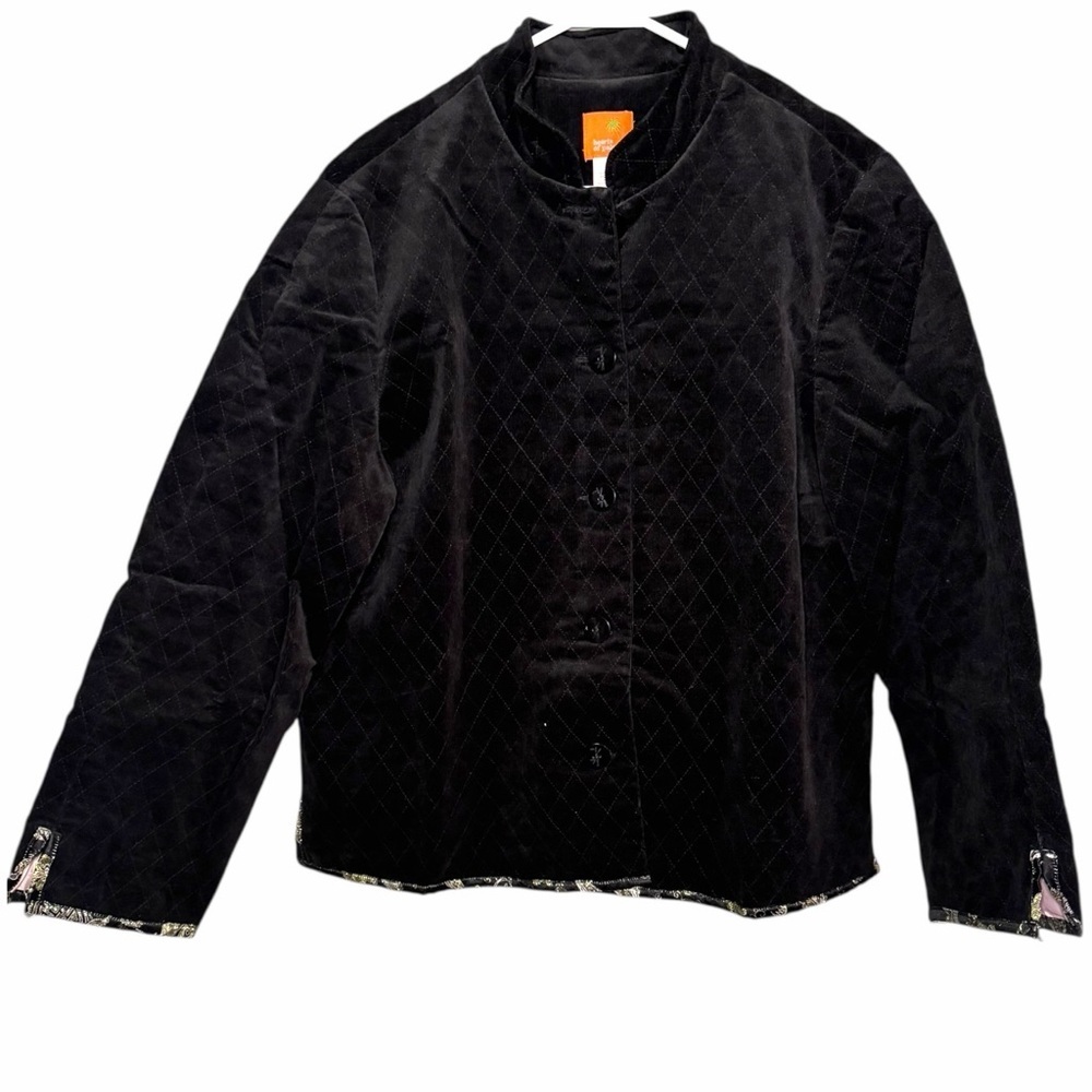 Hearts of Palm Cozy Quilted Velvet Jacket
Size 12 | Black | Fun Printed Lining
